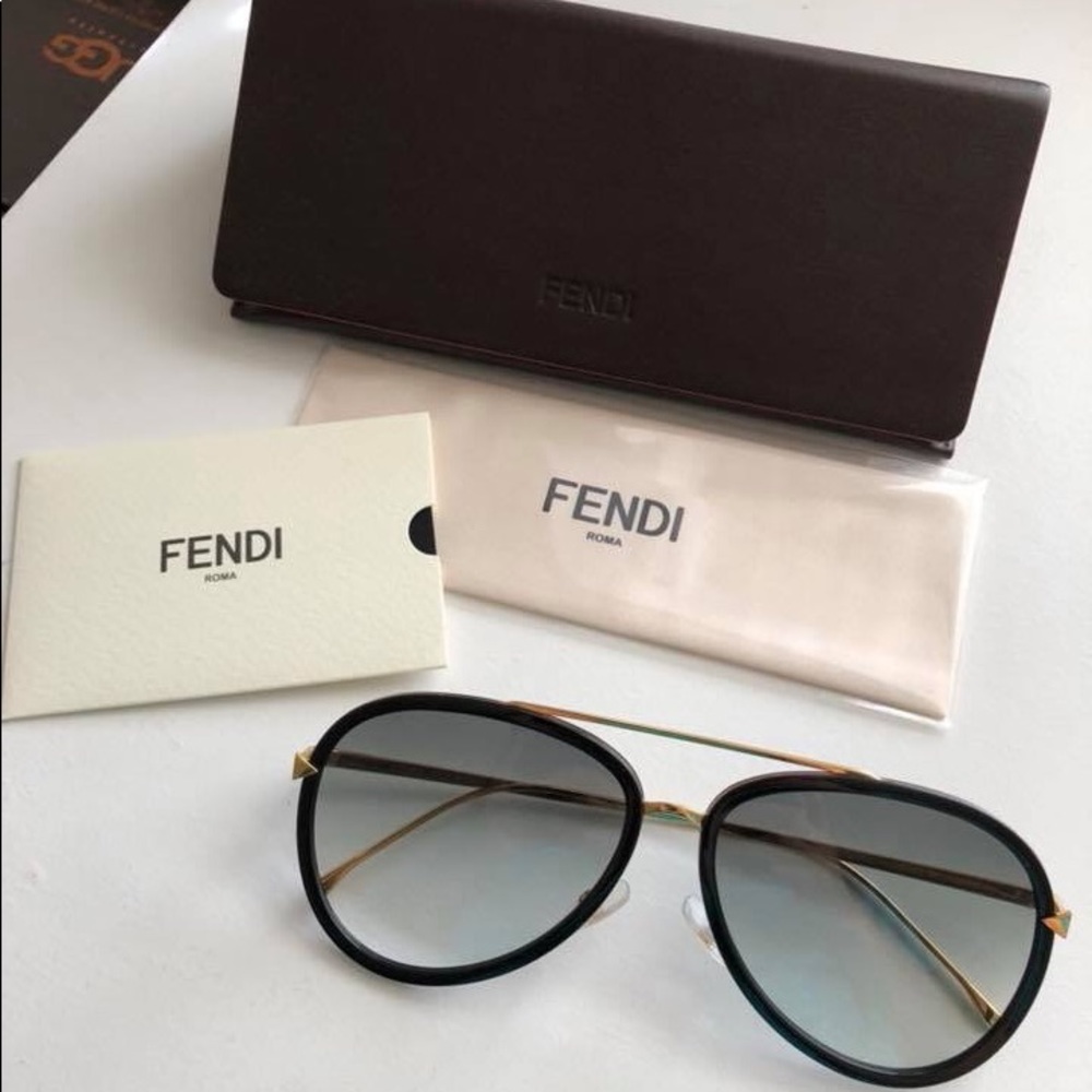 Like New Authentic Fendi Women Aviators